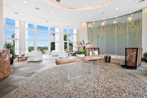 Condo in Sunrise, Florida, 3 bedrooms  № 1714280 - photo 2
