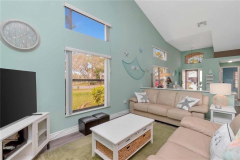 House in New Port Richey, Florida 2 bedrooms, 155.98 sq.m. № 1829319 - photo 2