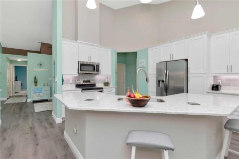 House in New Port Richey, Florida 2 bedrooms, 155.98 sq.m. № 1829319 - photo 12