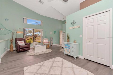 House in New Port Richey, Florida 2 bedrooms, 155.98 sq.m. № 1829319 - photo 6
