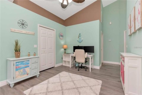House in New Port Richey, Florida 2 bedrooms, 155.98 sq.m. № 1829319 - photo 7