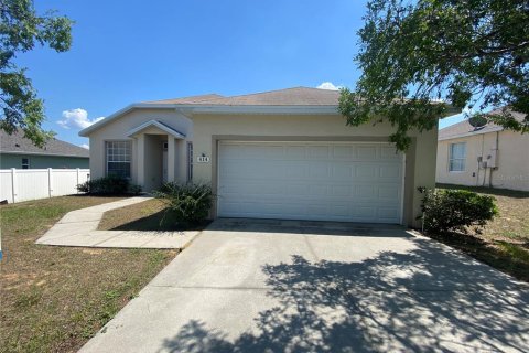 Villa ou maison à Eustis, Floride 4 chambres, 122.35 m2 № 2388371