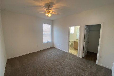 Villa ou maison à louer à Eustis, Floride: 4 chambres, 122.35 m2 № 2388371 - photo 8