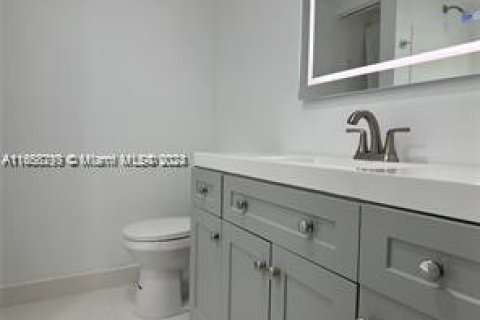 Купить кондоминиум в Норт-Майами, Флорида 2 спальни, 97.55м2, № 1958452 - фото 9