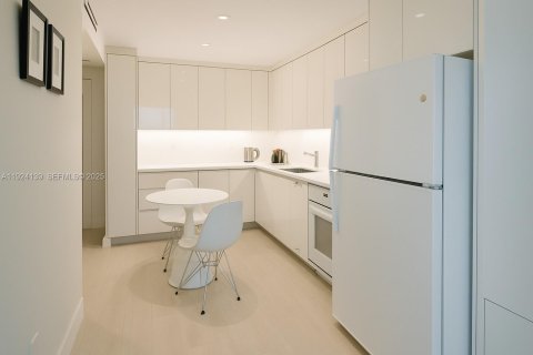 Condominio en venta en Miami Beach, Florida, 1 dormitorio, 70.61 m2 № 2038860 - foto 3