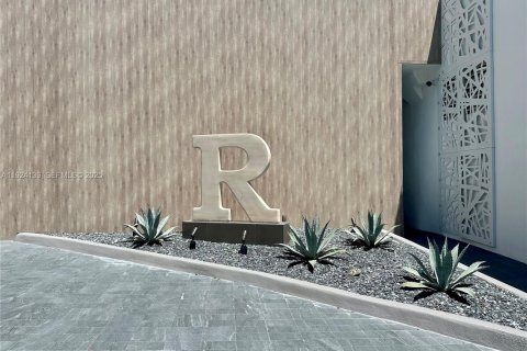 Condominio en venta en Miami Beach, Florida, 1 dormitorio, 70.61 m2 № 2038860 - foto 22