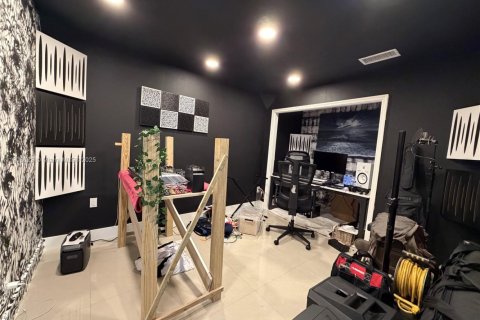 Villa ou maison à vendre à Cutler Bay, Floride: 6 chambres, 180.79 m2 № 1970330 - photo 12