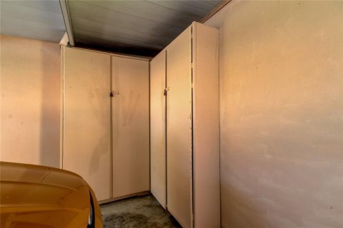 Condo in Seminole, Florida, 2 bedrooms  № 2380846 - photo 16