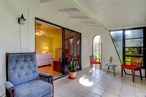 Condo in Seminole, Florida, 2 bedrooms  № 2380846 - photo 14