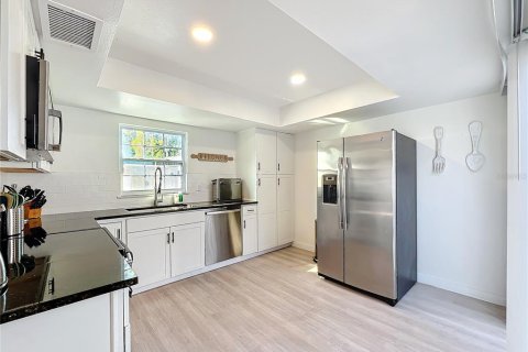 Casa en venta en Sarasota, Florida, 3 dormitorios, 132.01 m2 № 1529028 - foto 14