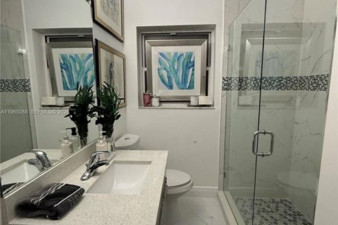 Villa ou maison à louer à El Portal, Floride: 3 chambres, 117.71 m2 № 2030170 - photo 7