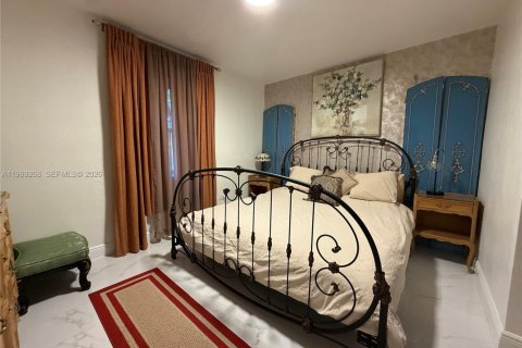 Villa ou maison à louer à El Portal, Floride: 3 chambres, 117.71 m2 № 2030170 - photo 2