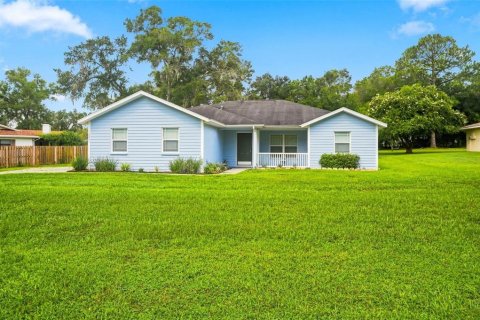 House in Brooksville, Florida 4 bedrooms, 177.63 sq.m. № 2310116