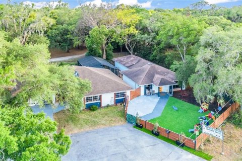 Villa ou maison à louer à Winter Park, Floride: 3 chambres, 366.96 m2 № 2424052 - photo 25