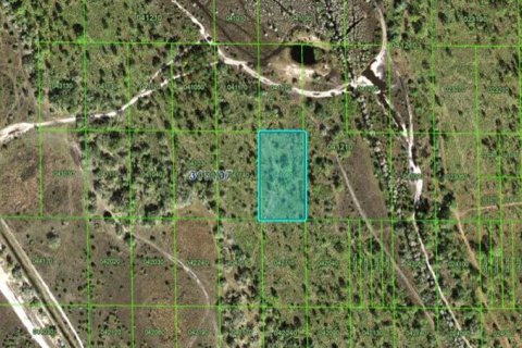 Terreno en venta en Frostproof, Florida № 2164076 - foto 2