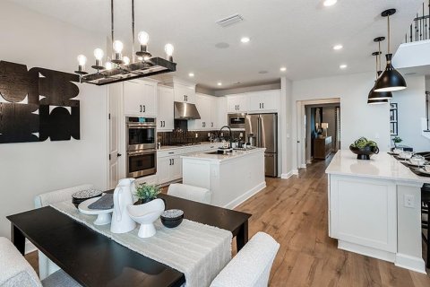 Casa en venta en New Smyrna Beach, Florida, 6 dormitorios, 388.42 m2 № 1876611 - foto 7