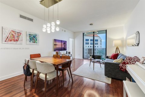 Condo in Coral Gables, Florida, 2 bedrooms  № 1927744 - photo 6