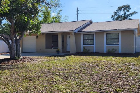House in Largo, Florida 3 bedrooms, 102.94 sq.m. № 2226888 - photo 14