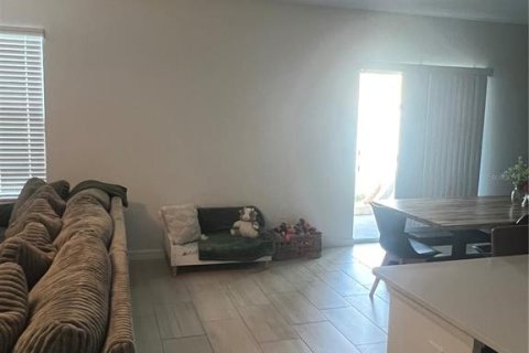 Casa en venta en Land O' Lakes, Florida, 4 dormitorios, 173.73 m2 № 1807262 - foto 4