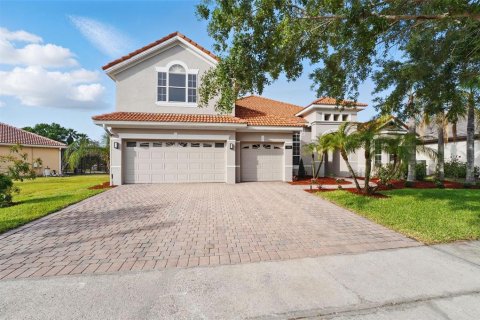 House in Windermere, Florida 4 bedrooms, 297.84 sq.m. № 1649578 - photo 2
