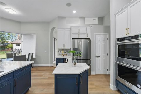 House in Windermere, Florida 4 bedrooms, 297.84 sq.m. № 1649578 - photo 9