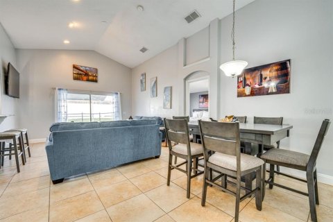 Casa en alquiler en Kissimmee, Florida, 3 dormitorios, 142.7 m2 № 1904927 - foto 19