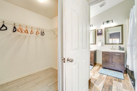 Casa en alquiler en Kissimmee, Florida, 3 dormitorios, 142.7 m2 № 1904927 - foto 12