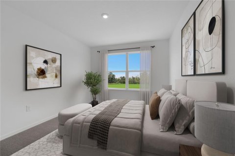 House in Sorrento, Florida 5 bedrooms, 265.33 sq.m. № 2109866 - photo 5