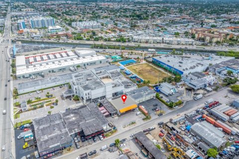 Commercial property in Medley, Florida № 2020953 - photo 22