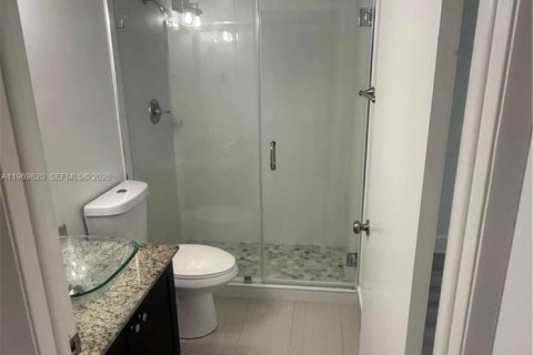 Copropriété à louer à Miami, Floride: 2 chambres, 86.96 m2 № 2086291 - photo 13