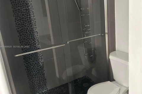 Copropriété à louer à Miami, Floride: 2 chambres, 86.96 m2 № 2086291 - photo 11