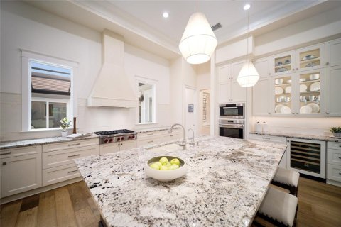 Casa en venta en Bradenton, Florida, 5 dormitorios, 549.24 m2 № 2237468 - foto 15