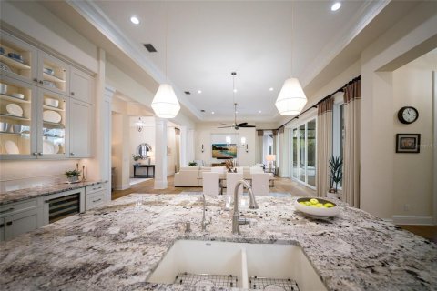 Casa en venta en Bradenton, Florida, 5 dormitorios, 549.24 m2 № 2237468 - foto 16