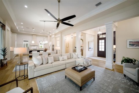 Casa en venta en Bradenton, Florida, 5 dormitorios, 549.24 m2 № 2237468 - foto 8