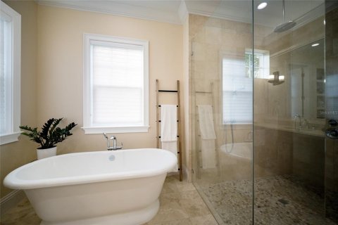 Casa en venta en Bradenton, Florida, 5 dormitorios, 549.24 m2 № 2237468 - foto 24