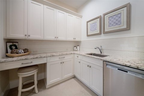 Casa en venta en Bradenton, Florida, 5 dormitorios, 549.24 m2 № 2237468 - foto 19