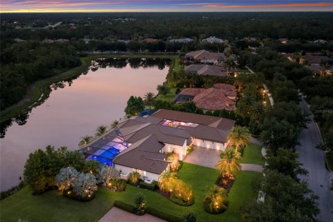 Casa en venta en Bradenton, Florida, 5 dormitorios, 549.24 m2 № 2237468 - foto 3