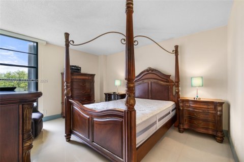 Condo in Aventura, Florida, 1 bedroom  № 2042127 - photo 7