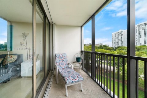 Condo in Aventura, Florida, 1 bedroom  № 2042127 - photo 5
