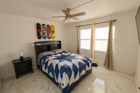 Condo in Clearwater, Florida, 2 bedrooms  № 1598214 - photo 15