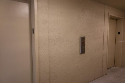 Condo in Clearwater, Florida, 2 bedrooms  № 1598214 - photo 30