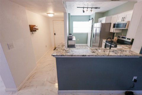 Condo in Clearwater, Florida, 2 bedrooms  № 1598214 - photo 6