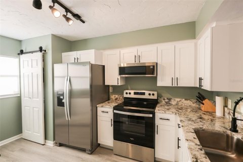 Condo in Clearwater, Florida, 2 bedrooms  № 1598214 - photo 4