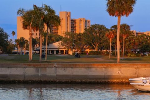 Condo in Clearwater, Florida, 2 bedrooms  № 1598214 - photo 24