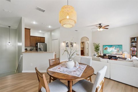 Townhouse in Sanford, Florida 2 bedrooms, 112.78 sq.m. № 2310048 - photo 10