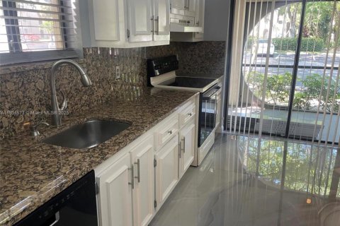 Condo in Boca Raton, Florida, 2 bedrooms  № 1809587 - photo 4