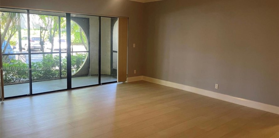 Condo in Boca Raton, Florida, 2 bedrooms № 1809587