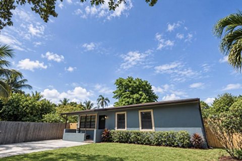 Villa ou maison à Fort Lauderdale, Floride 3 chambres, 91.42 m2 № 2357046