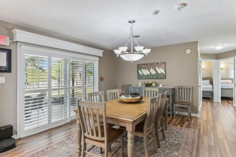 Villa ou maison à vendre à Fruitland Park, Floride: 4 chambres, 171.68 m2 № 2410676 - photo 6