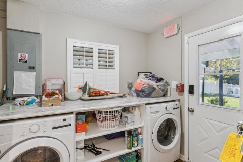 Villa ou maison à vendre à Fruitland Park, Floride: 4 chambres, 171.68 m2 № 2410676 - photo 22